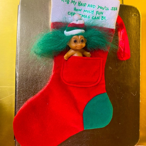 RUSS BERRIE VINTAGE CHRISTMAS TROLLS WITH HATS & POCKET XMAS STOCKINGS RARE - Picture 6 of 16